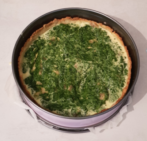 Add spinach filling to the crust