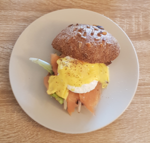 Eggs benedict on a keto bun